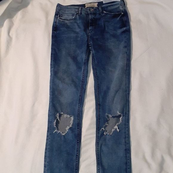 NEW Free People Busted Knee Skinny Jeans 26 - Picture 3 of 9